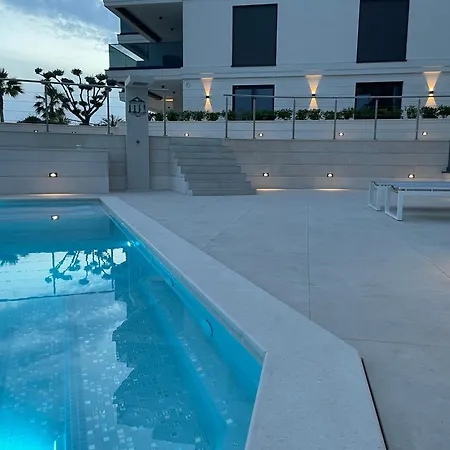 Sunhill Deluxe Lea Appartement *