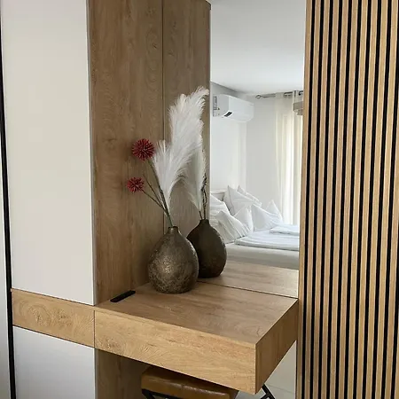 Sunhill Deluxe Lea Apartment