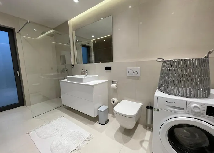 Sunhill Deluxe Lea *